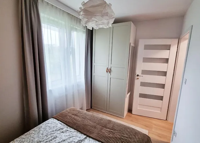 Apartament Mlody Gdansk - Bezplatny Parking, Mocne Wifi, Dobre Polaczenie Z Lotniskiem